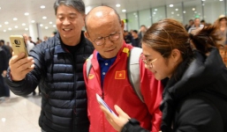 Thầy trò rủ nhau đi nhận giải, đội tuyển Việt Nam chỉ tập luyện với 24 người