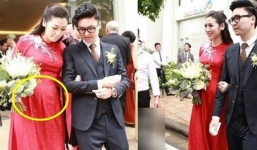 Dù chưa một lần công khai nhưng những chứng cứ này lại tiết lộ Á hậu Tú Anh đã hạ sinh con đầu lòng