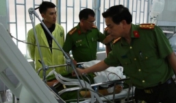 Trung tá công an bị đối tượng 'ngáo đá' đâm tử vong: 'Trước khi đi làm anh ấy còn chưa uống thuốc chữa bệnh'