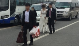 Cô dâu chú rể xách váy chạy về nhà cho kịp giờ lễ vì gặp đoàn phản đối BOT Phả Lại