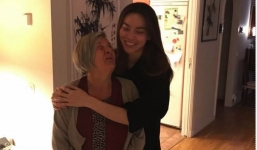 Hành động bất ngờ Hồ Ngọc Hà dành cho mẹ Kim Lý