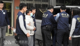 Đặc nhiệm Đài Loan triệt phá đường dây người Việt giả công chức để lừa đồng hương