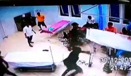 Vĩnh Long: 20 côn đồ vây ráp, đập phá trụ sở công an xã, đâm 3 người nhập viện