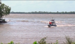 Sự cố nghiêm trọng: Chìm sà lan trên sông Tiền, 3 người mất tích