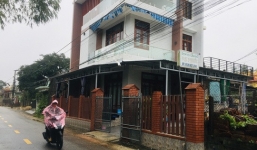 Đâm gục bé gái 10 tuổi trong hiệu cầm đồ rồi cướp dây chuyền vàng