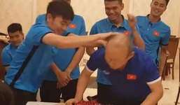 Sinh nhật của 'phù thủy' Park Hang-seo gây bão MXH