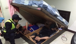 Đài Loan: Phát hiện 3 người Việt nhập cư trái phép trốn dưới gầm giường