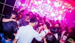 Gia Lai: Đột kích quán bar bất ngờ, phát hiện 57 'dân chơi' dương tính với ma tuý