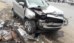 Con trai đau đớn nhận tin bố mẹ tử vong vụ ô tô gây tai nạn liên hoàn