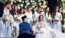 Quốc vương Malaysia cưới Hoa hậu Nga thoái vị sau 2 năm lên ngôi