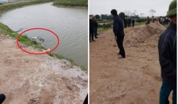 Thi thể người đàn ông trôi sông ở Vĩnh Phúc bị trói chân tay, đầu bịt kín bằng túi nylon