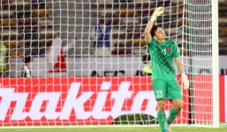 Tuyển Việt Nam thua Iraq, Đặng Văn Lâm bất ngờ bị dân mạng chỉ trích là 'đứa con lai ảo tưởng sức mạnh'