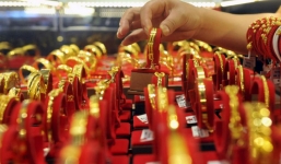 Giá vàng hôm nay 10/1/2019: Vàng treo giá mức cao do USD giảm