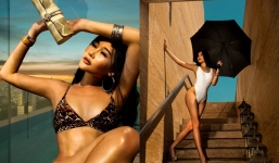 Lê Âu Ngân Anh trong trang phục bikini nóng bỏng trên web Miss Intercontinental