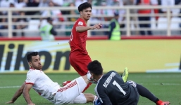 Công Phượng nói gì sau pha bóng bỏ lỡ bàn thắng trước tuyển Iran?