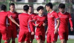 Đội tuyển Việt Nam di chuyển đi Al Ain, chờ quyết chiến với Yemen