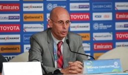 HLV ĐT Ấn Độ khóc khi nhắc đến gia đình sau khi thua trận và từ chức vào đúng sinh nhật