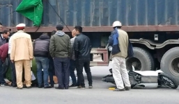 Va chạm xe container, đôi nam nữ đi SH tử vong thương tâm