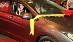 Doanh nghiệp mua 45 ô tô để thưởng Tết: Vẫn thưởng 'khủng' dù lợi nhuận trong năm không đạt 