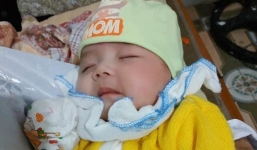 Nhiều gia đình xếp hàng xin nhận nuôi bé gái 2 tháng tuổi xinh như thiên thần ở Hà Nam