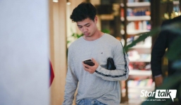 Hình ảnh fashionista của Công Phượng khi được thầy Park rủ ăn thịt nướng gây bão MXH