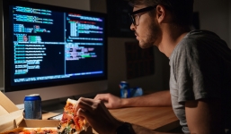 Nam thanh niên mới 20 tuổi đã kiếm hơn 41 tỷ đồng, dân mạng há hốc mồm thán phục