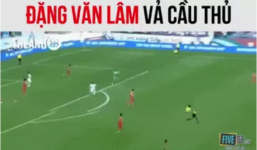 Khoảnh khắc Đặng Văn Lâm vỗ lưng cầu thủ Jordan gây bão MXH