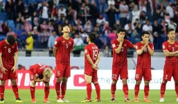 Biểu cảm của Quế Ngọc Hải khi Bùi Tiến Dũng sút penalty chứng minh:'Vợ anh còn dám lấy nữa là dăm ba quả penalty!'