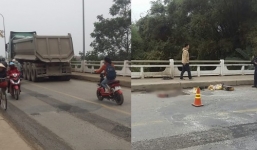 Tai nạn giao thông mới nhất ngày 23/1: Xe đầu kéo biển đỏ đâm xe máy trên cầu, 1 người tử vong
