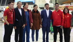 Asian Cup 2019: Bố mẹ Quang Hải, Văn Hậu, Tiến Dũng sang Dubai tiếp lửa cho con