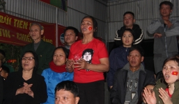 Mẹ Bùi Tiến Dũng: Các con hãy về nhà trong tư thế ngẩng cao đầu