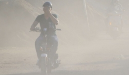 Báo động: Không khí Hà Nội chạm mức nguy hại, khuyến cáo mọi người nên ở trong nhà