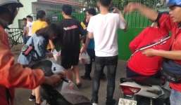 4 shipper cùng được 1 vị khách đặt 40 ly trà sữa, sự thật đằng sau khiến nhiều người ngã ngửa