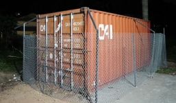 Quây rào B40, lắp camera để bảo vệ gỗ sửa trăm tỷ