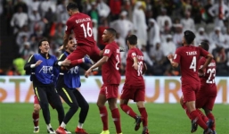 Vặn tịt các khán đài chủ nhà UAE, Qatar lần đầu vào chơi trận Asian Cup