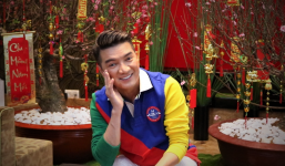 Đàm Vĩnh Hưng 'chơi trội', khoe bao lì xì khủng treo trong biệt thự 60 tỷ