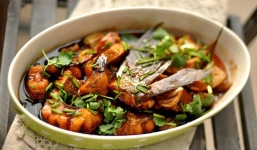 Những món nên ăn và cần tránh để may mắn ngày đầu năm