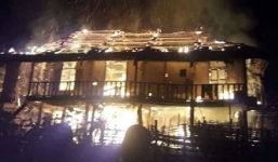 Con trai sau rượu, châm lửa đốt nhà bố mẹ đêm mùng 3 Tết