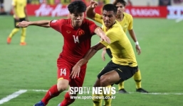 Công Phượng 'nối gót' Lâm Tây du đấu nước ngoài