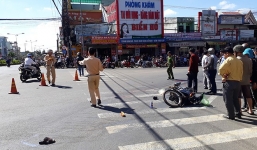 Gia Lai: Bị cuốn vào gầm xe tải, 2 vợ chồng thương vong