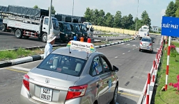 Cố tình mang điện thoại khi thi lái xe: Hủy kết quả, cấm dự sát hạch 5 năm