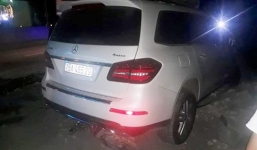 Tai nạn kinh hoàng: Xe Mercedes đâm liên hoàn, 3 người thương vong
