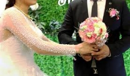 Cô dâu – chú rể cãi nhau vì nhà nào sẽ giữ tiền mừng đám cưới khi tổ chức tiệc chung?