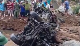 Tìm thấy ô tô chở 2 sĩ quan biên phòng đi giúp dân bị lũ cuốn trôi hơn 1 năm trước