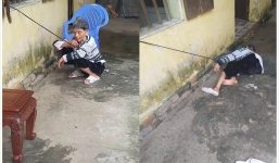 Hình ảnh con trai buộc tay người mẹ mù vào cửa sổ khiến dân mạng rớt nước mắt