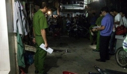 Mâu thuẫn trong lúc đánh bài, con bạc dùng súng bắn 2 người thương vong