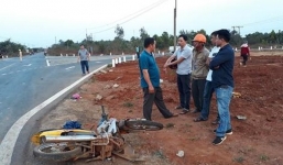 Gia Lai: Cả gia đình 3 người chết thảm sau cú đâm kinh hoàng với ô tô