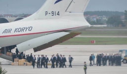 Cả trăm mật vụ tinh nhuệ của ông Kim Jong-un đổ bộ xuống Nội Bài