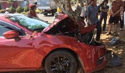 Hiện trường đầy ám ảnh vụ xe rước dâu gặp nạn, dính chặt vào gốc cây ở Đắk Lắk