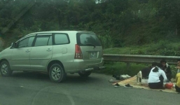 Thêm ô tô 7 chỗ dừng trên cao tốc Nội Bài - Lào Cai trải chiếu ăn nhậu